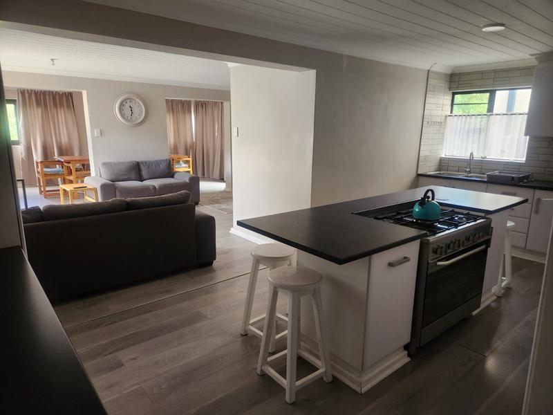 To Let 3 Bedroom Property for Rent in Herolds Bay Western Cape